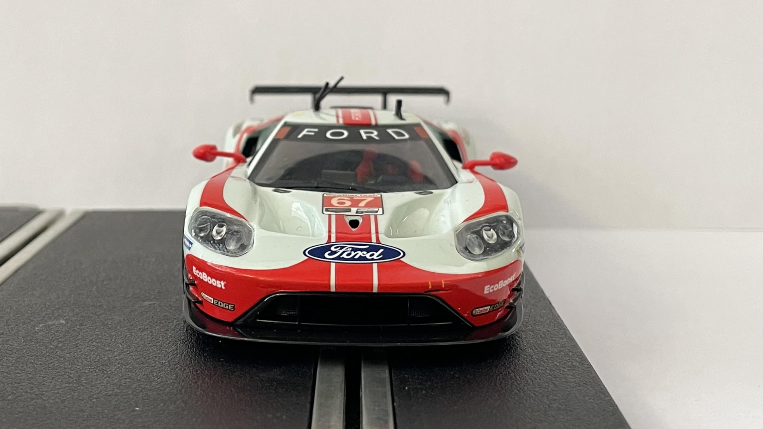 Scalextric Ford GT GTE #67 1:32 Slot Analógico Carro de Corrida